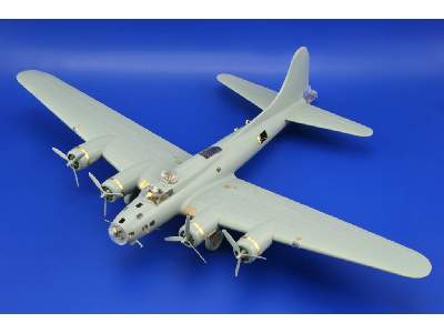 B-17E/ F exterior 1/72 - Academy Minicraft - image 2