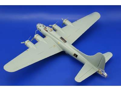 B-17E/ F exterior 1/72 - Academy Minicraft - image 5