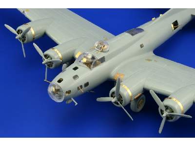 B-17E/ F exterior 1/72 - Academy Minicraft - image 6