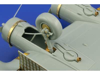 B-17E/ F exterior 1/72 - Academy Minicraft - image 14