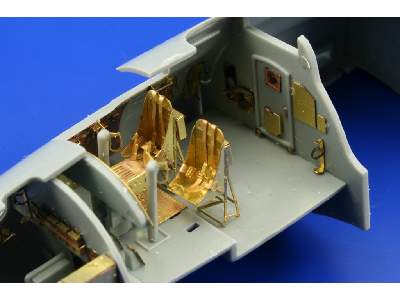 B-17E/ F front interior S. A. 1/72 - Academy Minicraft - image 5