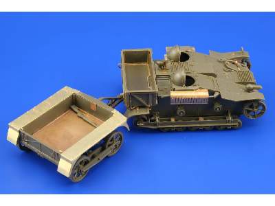 Armoured Carrier UE 1/35 - Tamiya - image 3