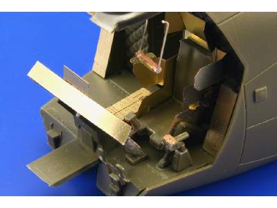 ACH-47A Chinook interior 1/48 - Italeri - image 13