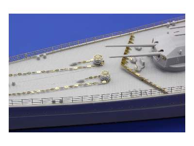 Admiral Hipper railings 1/350 - Trumpeter - image 4