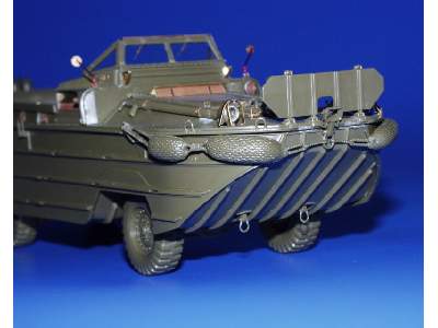 DUKW Amphibious Truck 1/35 - Italeri - image 4