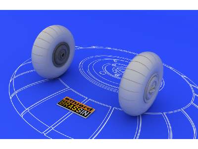 Bf 110 C/ D main undercarriage wheels 1/48 - image 3