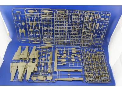 Bf 110 Royal Class 1/48 - image 3