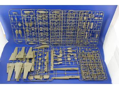 Bf 110 Royal Class 1/48 - image 5