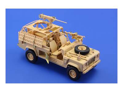 Defender XD Wolf W. M.I. K. 1/35 - Hobby Boss - image 4