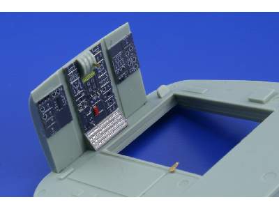 CH-53E interior 1/48 - Academy Minicraft - image 11