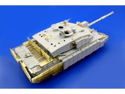 Challenger 2 Enhanced armour 1/35 - Trumpeter - image 5