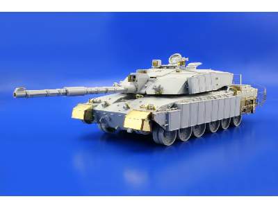 Challenger 2 Enhanced armour 1/35 - Trumpeter - image 7
