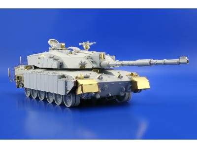 Challenger 2 Enhanced armour 1/35 - Trumpeter - image 9
