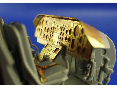 CH-46E interior 1/48 - Academy Minicraft - image 4