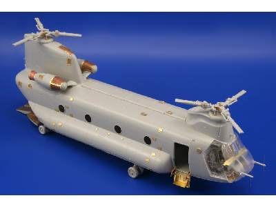 CH-47A Chinook exterior 1/72 - Trumpeter - image 5