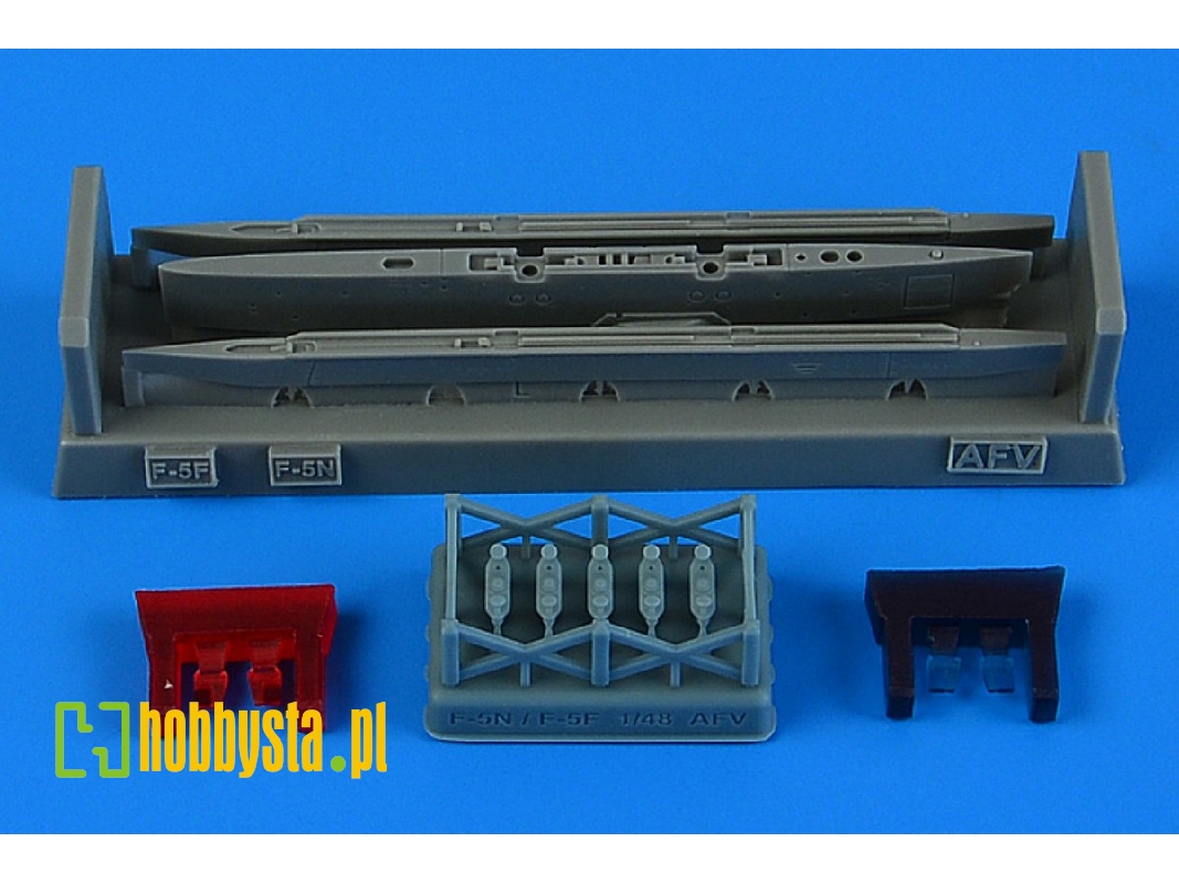 F-5f/N Tiger Ii Pylons & Missile Launchers (Afv Club) - image 1 F-5f/N Tiger Ii Pylons & Missile Launchers (Afv Club) - image 1