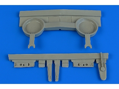 P-40B wheel bay - Airfix - image 1