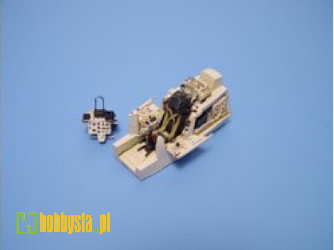 MiG-29A Fulcrum cockpit set - Italeri - image 1 MiG-29A Fulcrum cockpit set - Italeri - image 1