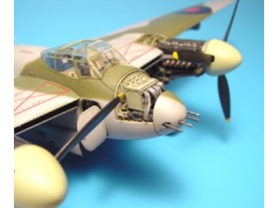 MOSQUITO FB Mk.VI / NF Mk.II gun bay - Tamiya - image 1