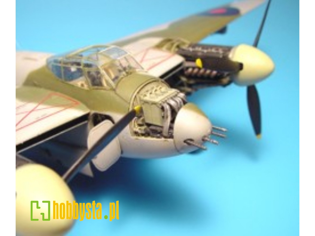 MOSQUITO FB Mk.VI / NF Mk.II gun bay - Tamiya - image 1 MOSQUITO FB Mk.VI / NF Mk.II gun bay - Tamiya - image 1