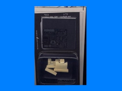 SPITFIRE Mk. XIV cockpit set - Academy - image 1
