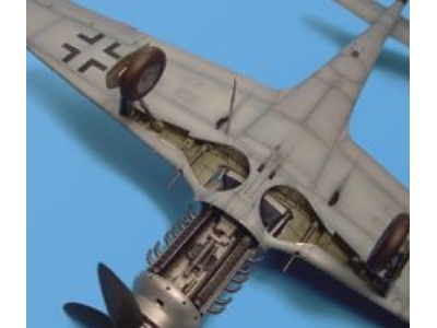 Fw 190D wheel bay - Hasegawa - image 1