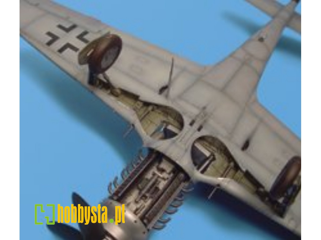 Fw 190D wheel bay - Hasegawa - image 1 Fw 190D wheel bay - Hasegawa - image 1