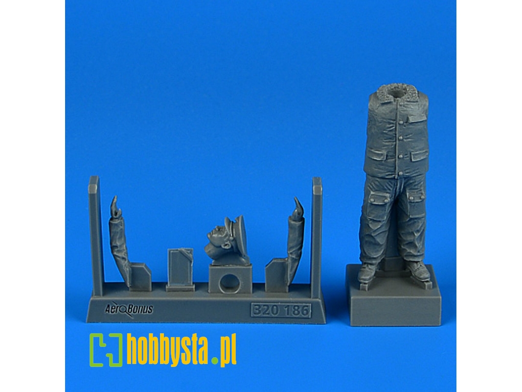 Russian Officer Mechanic - image 1 Russian Officer Mechanic - image 1