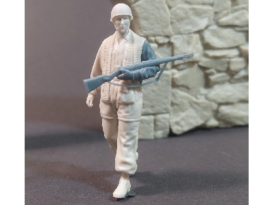 German Fallschirmjager On The March - image 1
