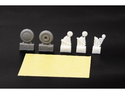 F4F-4 wheels early 1/48 - ACADEMY - image 4