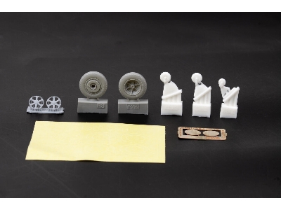 F4F-4 wheels late 1/48 - ACADEMY - image 4