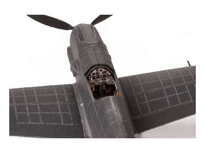 Bf 109E-3 1/48 - HOBBY BOSS - image 2