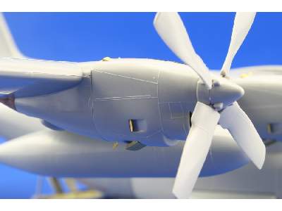 C-130H exterior 1/72 - Italeri - image 8