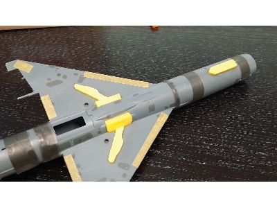 Mig 21 Wheel Bay Plugs (For Eduard) - image 3