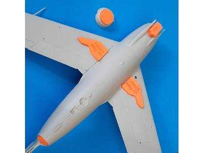 Mig-15 Wheel Bay Plugs (For Bronco/Hobby 2000) - image 3
