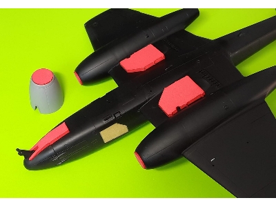 Gloster Meteor F.8 Wheel Bay Plugs (For Airfix) - image 2