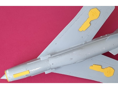 English Electric Lightning Wheel Bay Plugs (For Airfix/Eduard) - image 2