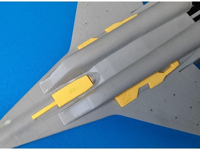 Mig-29 Wheel Bay Plugs (For Academy/Hobby 2000) - image 2