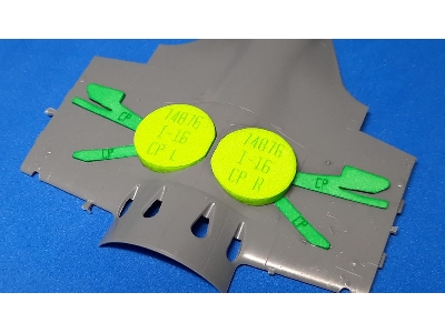 I-16 Wheel Bay Plugs (For Clear Prop Models) - image 2