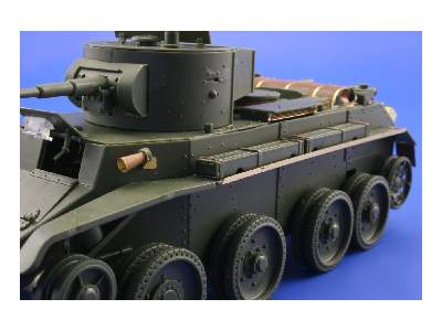 BT-7 1/35 - Tamiya - image 10