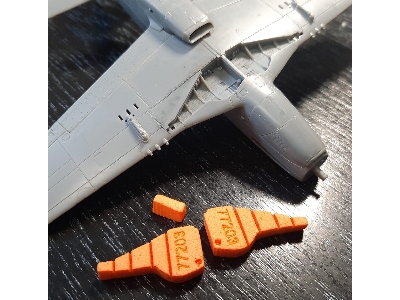 North American P-51 D Mustang Wheel Bay Plugs (For Tamiya Kits) - image 2