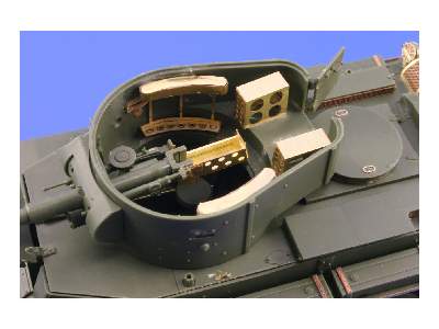 BT-7 1/35 - Tamiya - image 12