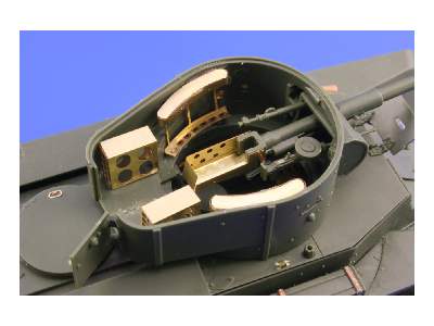 BT-7 1/35 - Tamiya - image 13