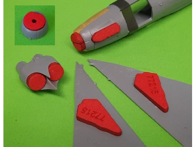 Mig-19 S/P/Pm Wheel Bay Plugs (For Kp) - image 3