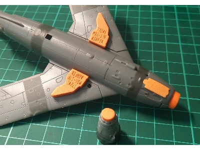 Mig-17 F - Wheel Bay Plugs (For Airfix) - image 2