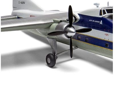 Bristol MK32 Superfreighter - image 9