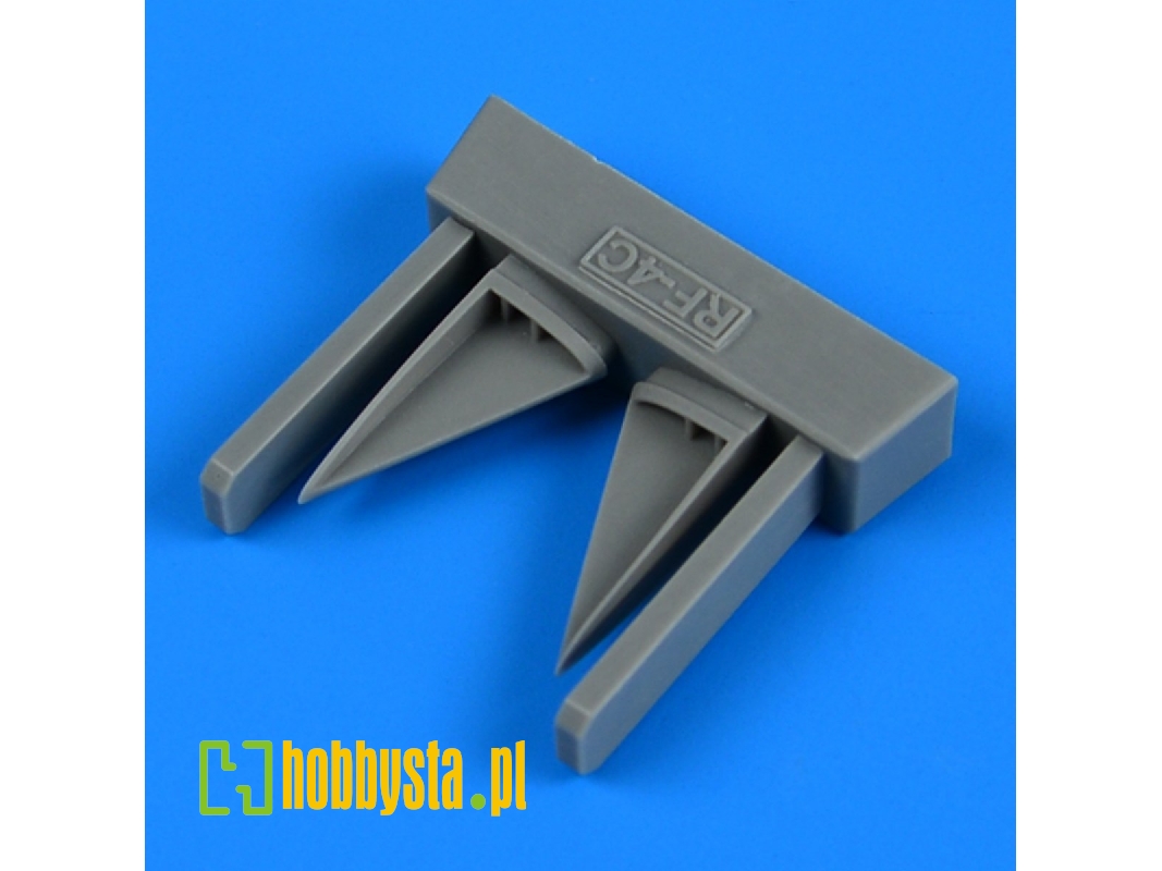 RF-4C Phantom II vercital tail air inlet - image 1 RF-4C Phantom II vercital tail air inlet - image 1