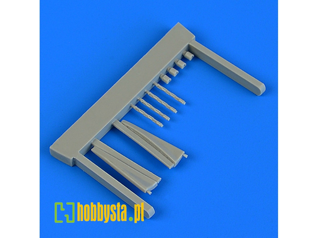 P-40B warhawk gun barrels - Airfix - image 1 P-40B warhawk gun barrels - Airfix - image 1