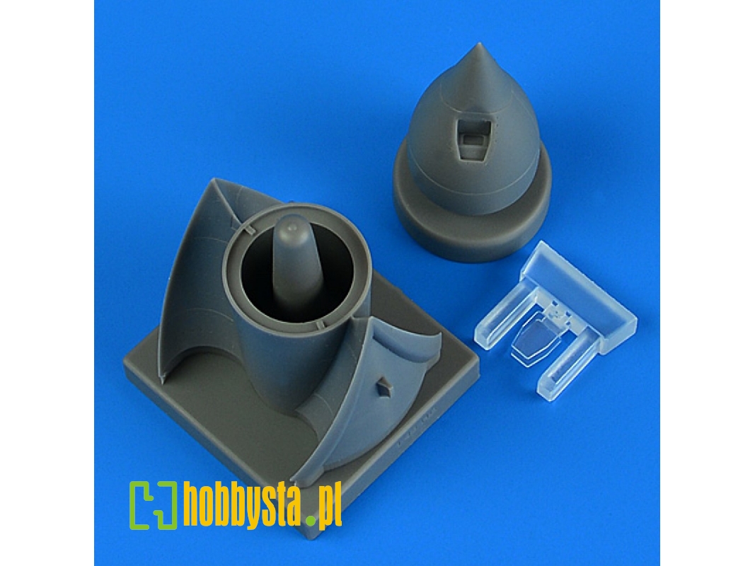 Su-17/22m4 Fitter-k Radome With Air Intake (Hobby Boss) - image 1 Su-17/22m4 Fitter-k Radome With Air Intake (Hobby Boss) - image 1