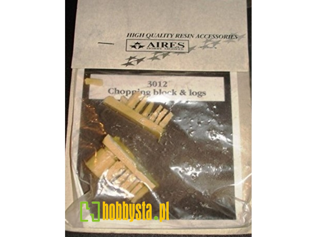Chopping block &amp; logs - image 1